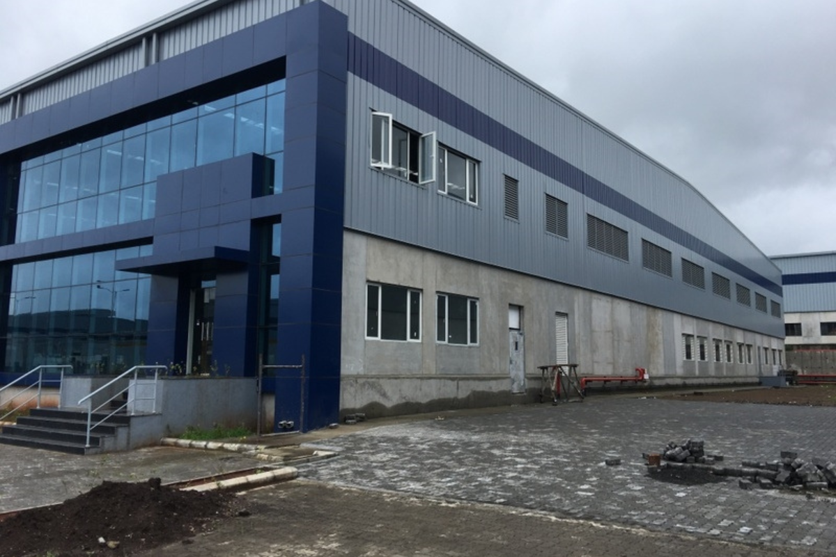 Fully Ready Industrial Shed for Sale in Noida – Complete Guide for Investors and Businesses