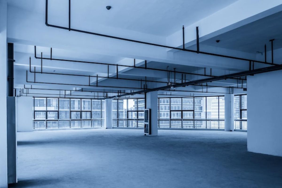 Industrial Building in Noida