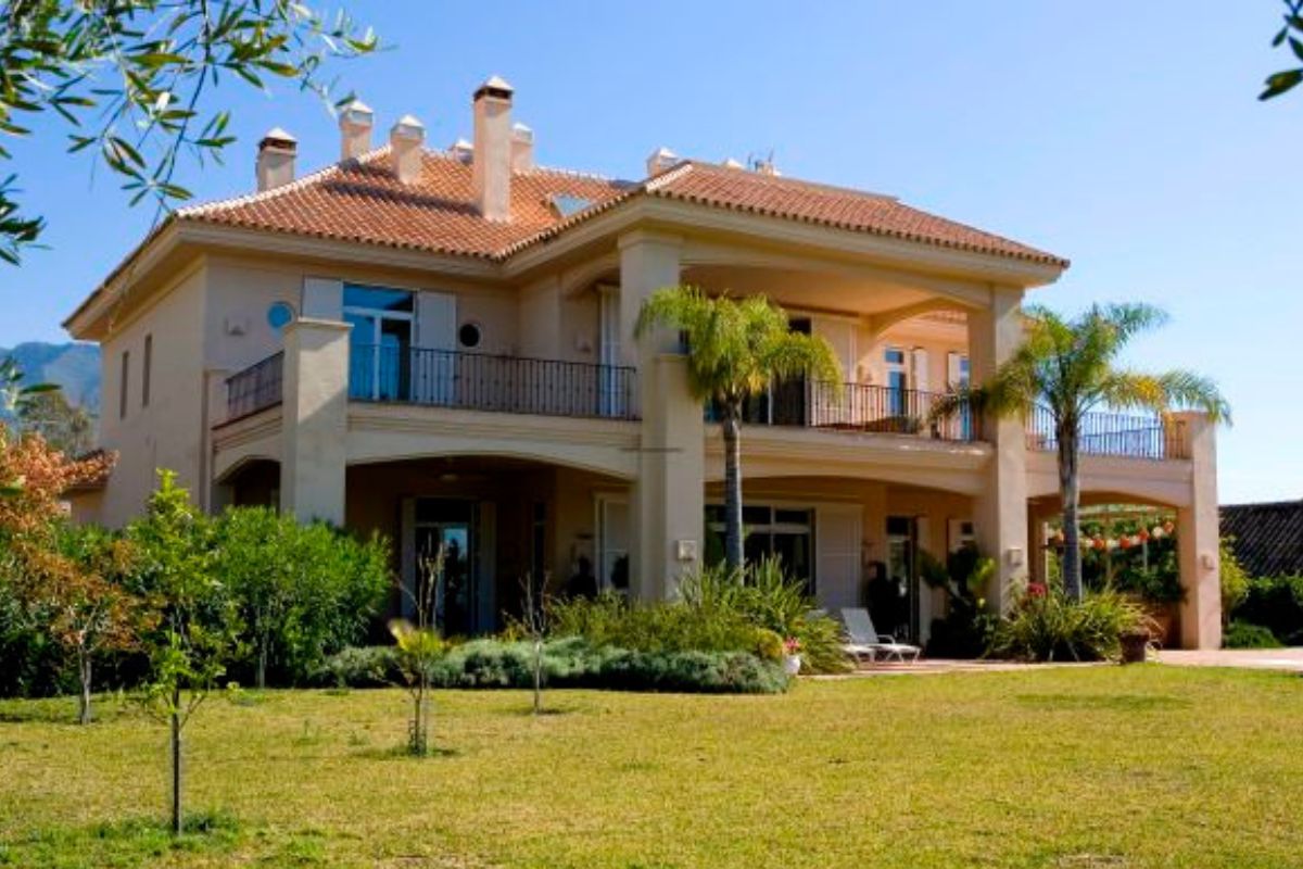 Elegant Designer Kothi